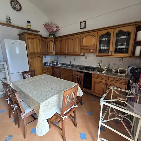 Hermosa Villa *